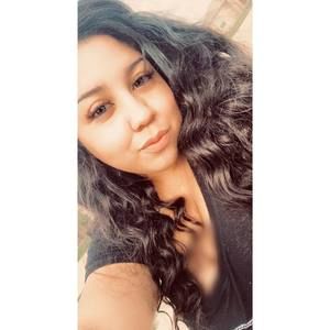 Meet your Posher, Simone